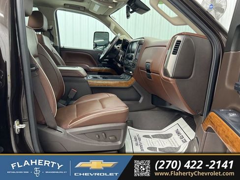 Used 2019 Chevrolet Silverado 2500 High Country w/ Duramax Plus Package AWD/4WD image 15