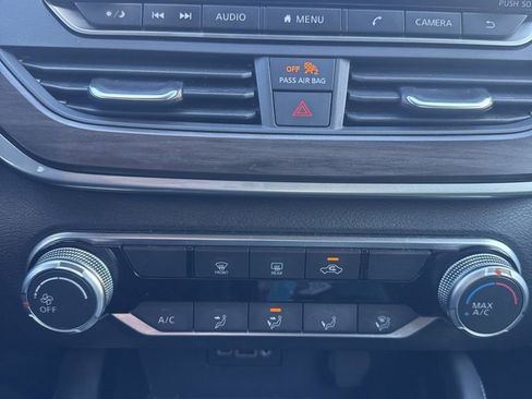 Used 2023 Nissan Altima 2.5 SV image 18