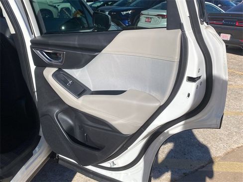 Used 2020 Subaru Forester Premium image 12