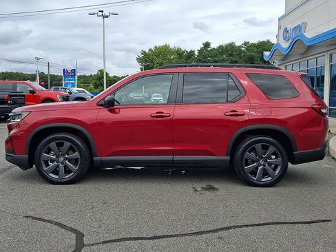 Used 2023 Honda Pilot Sport image 7