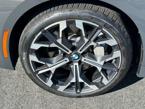 Used 2026 BMW 330i xDrive Sedan AWD/4WD image 9