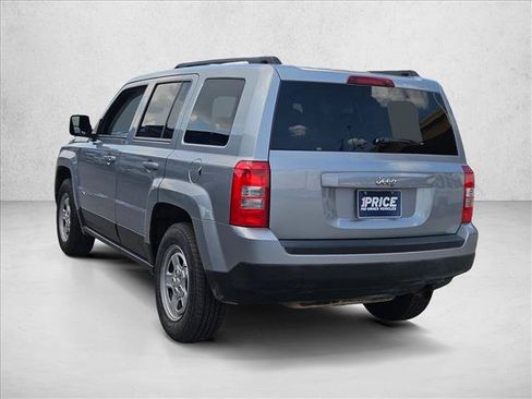 Used 2015 Jeep Patriot Sport w/ Power Value Group FWD image 7
