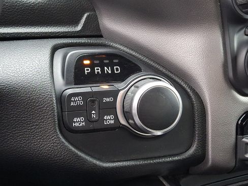 Used 2019 RAM 1500 Big Horn AWD/4WD image 14