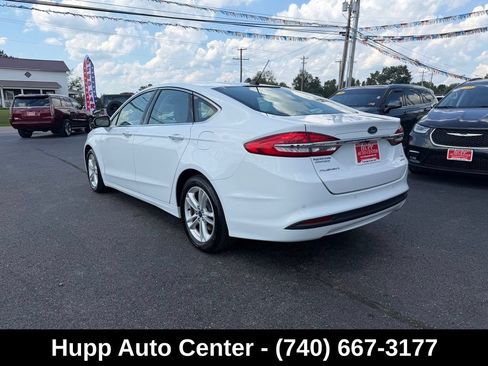 Used 2018 Ford Fusion SE w/ Fusion SE Technology Package FWD image 6