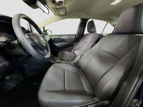 Used 2025 Toyota Corolla LE image 21