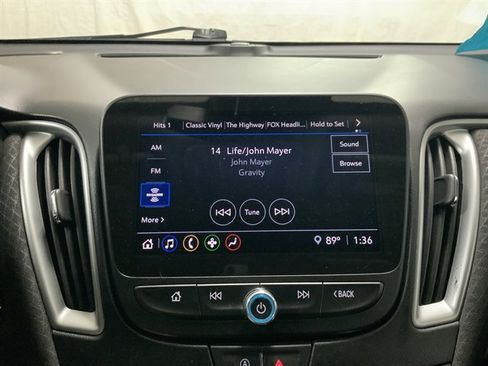 Used 2023 Chevrolet Malibu LT image 24