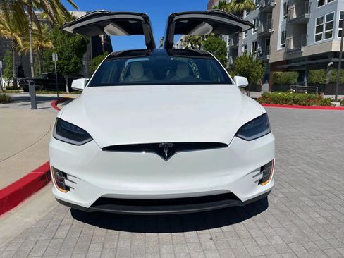 Used 2017 Tesla Model X 100D AWD/4WD image 3