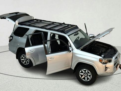 Used 2018 Toyota 4Runner TRD Off-Road image 20