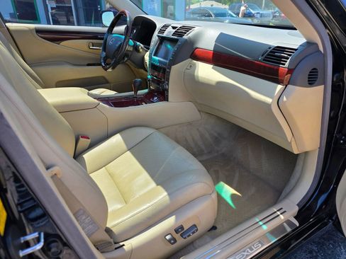 Used 2008 Lexus LS 460 RWD image 24