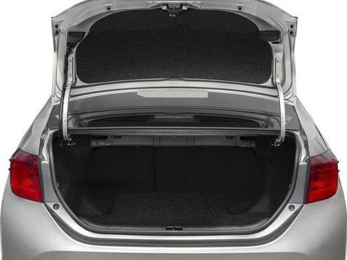 Used 2018 Toyota Corolla XSE FWD image 12