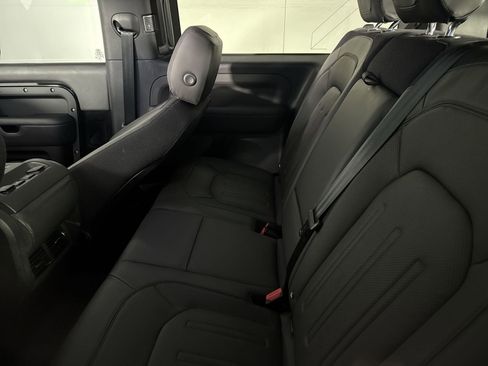 Used 2022 Land Rover Defender 90 X AWD/4WD image 21