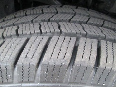 Used 2016 Ford F150 Lariat w/ Equipment Group 502A Luxury image 13