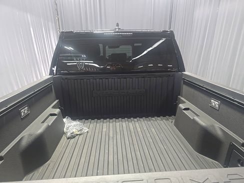 Used 2024 Toyota Tacoma Limited w/ Limited Package (LT) image 12