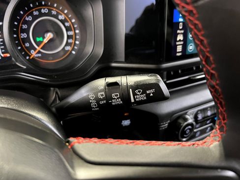 Certified 2024 Jeep Wrangler Unlimited Rubicon image 38