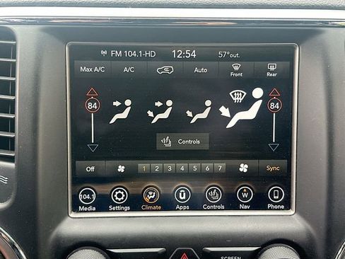 Used 2018 Jeep Grand Cherokee Altitude AWD/4WD image 17