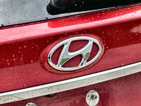 Used 2019 Hyundai Santa Fe SE AWD/4WD image 15