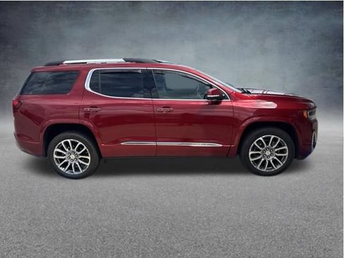 Used 2023 GMC Acadia Denali w/ Denali Technology Package FWD image 6