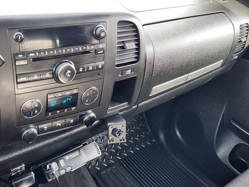 Used 2011 GMC Sierra 3500 SLE w/ SLE Preferred Package image 22