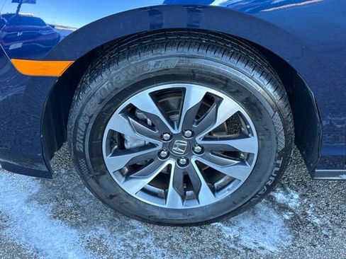 Used 2023 Honda Odyssey EX-L image 2