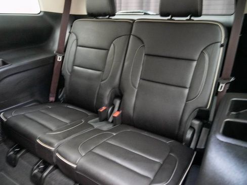 Used 2023 GMC Acadia Denali w/ Denali Technology Package image 24