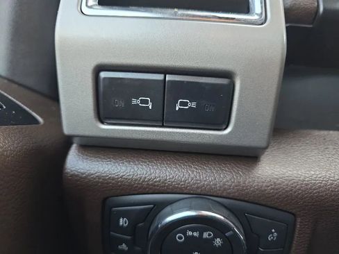 Used 2015 Ford F150 King Ranch w/ Equipment Group 601A Luxury AWD/4WD image 35