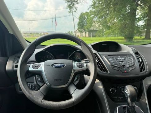 Used 2013 Ford Escape SE FWD image 9