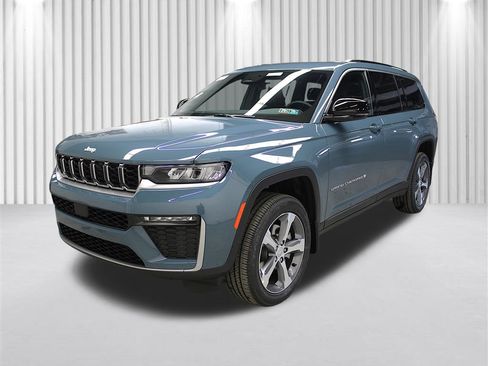 New 2026 Jeep Grand Cherokee L Limited w/ MOPAR Finishing Package AWD/4WD image 8
