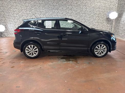 Used 2020 Nissan Rogue Sport S w/ Appearance Package FWD image 8
