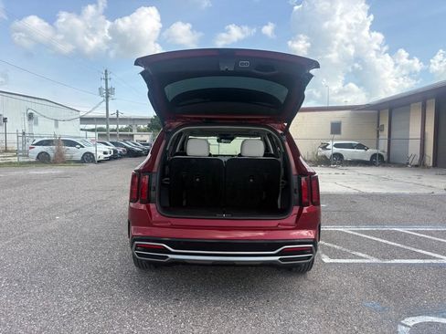 Used 2022 Kia Sorento EX w/ Panoramic Sunroof Package FWD image 13