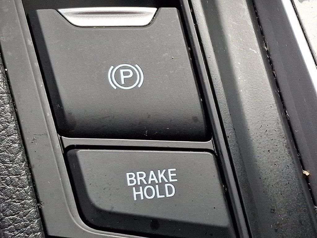 Used 2018 Honda CR-V Touring image 26