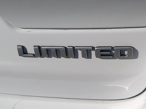 Used 2025 Jeep Grand Cherokee Limited w/ Trailer Tow Package image 40