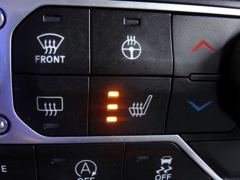 Used 2024 Jeep Wrangler Unlimited Sport AWD/4WD image 30