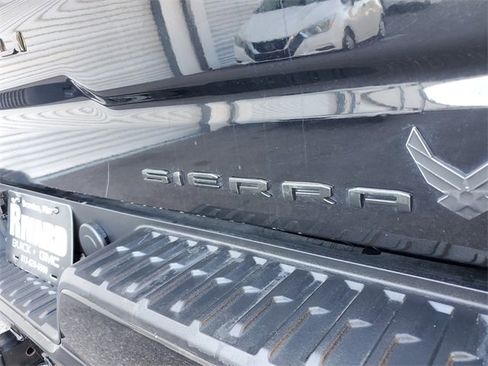 Used 2024 GMC Sierra 1500 Denali image 7