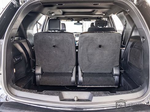 Used 2020 Ford Explorer XLT w/ Equipment Group 202A RWD image 17