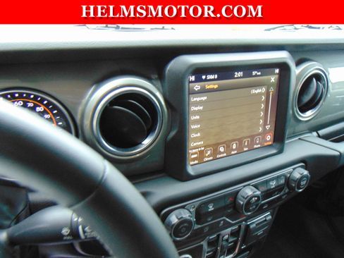 Certified 2023 Jeep Gladiator Overland image 33