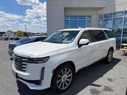 Used 2021 Cadillac Escalade ESV Premium Luxury Platinum AWD/4WD image 2