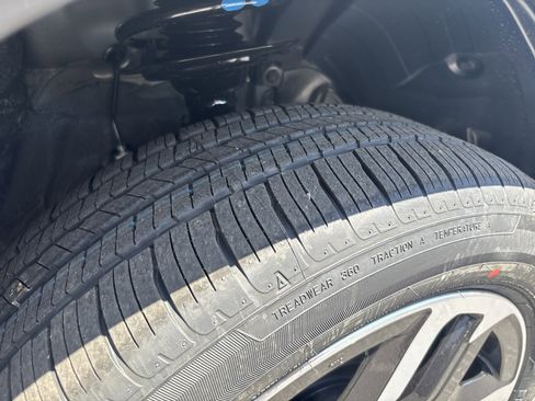 New 2026 Subaru Forester Limited AWD/4WD image 30