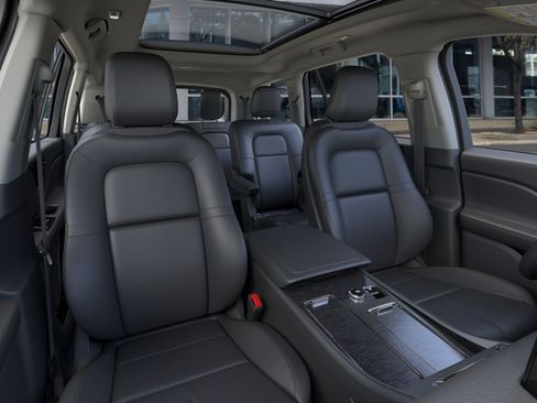 New 2026 Lincoln Aviator AWD image 10