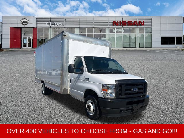 Used 2022 Ford E-350 and Econoline 350 Super Duty w/ Power Windows & Locks Group RWD image 1