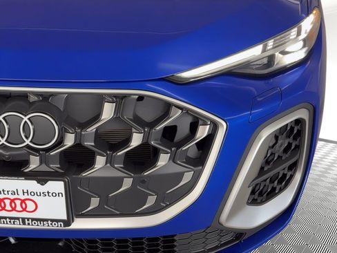 New 2026 Audi SQ5 Premium Plus image 11