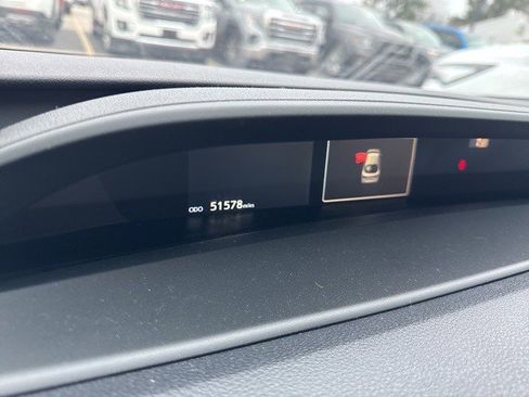 Used 2022 Toyota Prius LE image 13