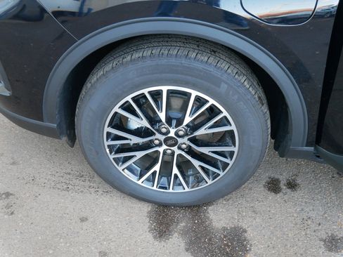 Used 2025 Ford Escape SE w/ PHEV Premium Package image 15