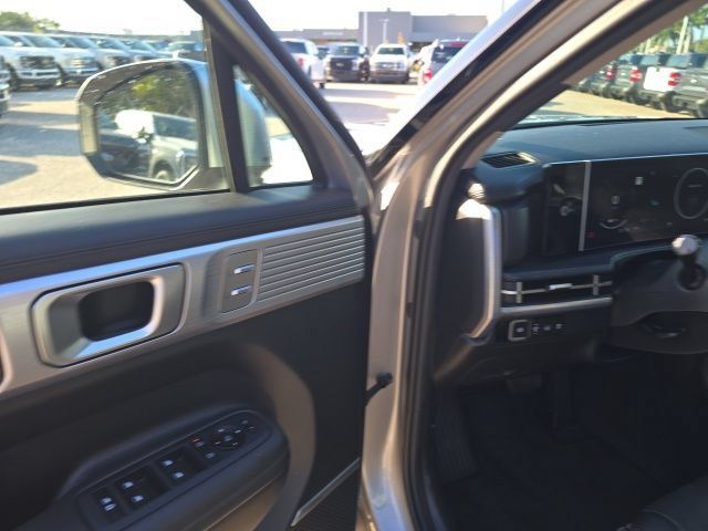 Used 2024 Hyundai Santa Fe Limited FWD image 10