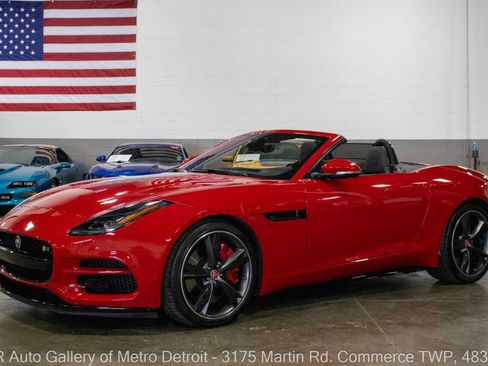 Used 2020 Jaguar F-TYPE R image 1