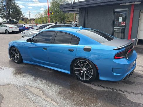 Used 2019 Dodge Charger Scat Pack RWD image 5