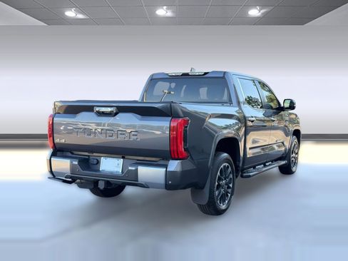 Used 2024 Toyota Tundra Limited AWD/4WD image 9