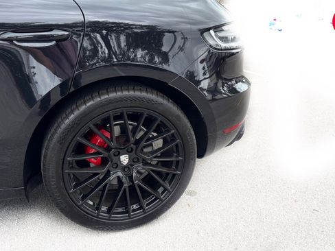 Used 2021 Porsche Macan GTS AWD/4WD image 10