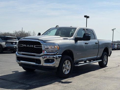 Used 2024 RAM 2500 Big Horn w/ Bed Utility Group image 7