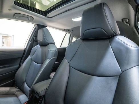 Used 2023 Toyota Corolla Cross XLE w/ Convenience Package image 14