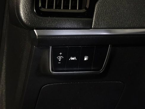 Used 2022 Kia Stinger GT1 AWD/4WD image 26